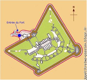 Disposition des bâtiments et de leur connections au Fort de Condé.